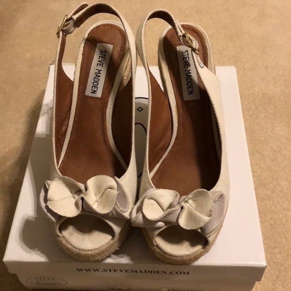 Steve Madden Cream Espadrille Wedges - Picture 1 of 6